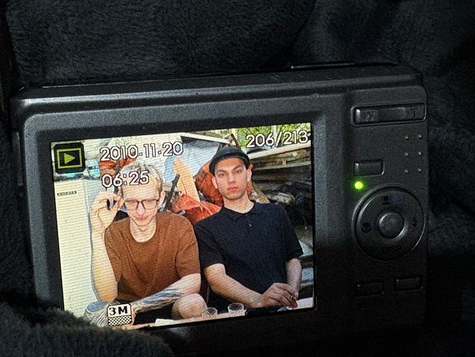 Цифровая камера BenQ DC C1030