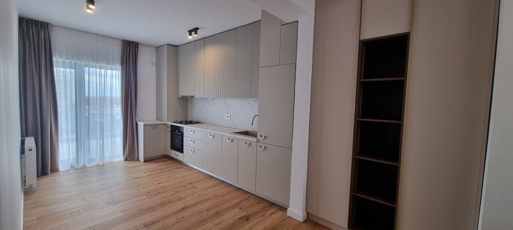 3 camere 98 mp + 51 mp de terasa/ Prima inchiriere/ 2 bai/ parcare/ Et 5/5/ Pipera 188/ Scoala Americana