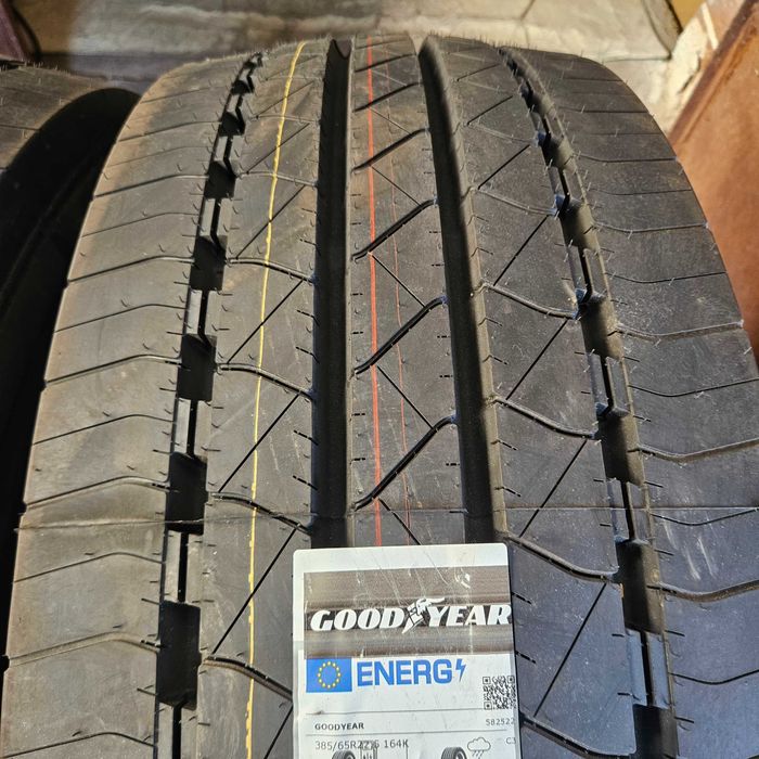 Нови тежкотоварни гуми 385/65R22.5 Goodyear KMaX S Gen-3 HL 164K 158L DOT4925 made in Luxembourg