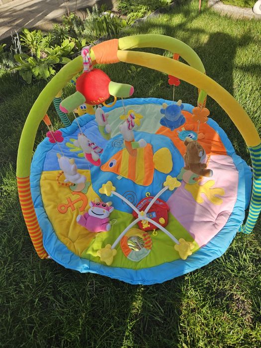 бебешка активна гимнастика с подарък музиална въртележка за легло