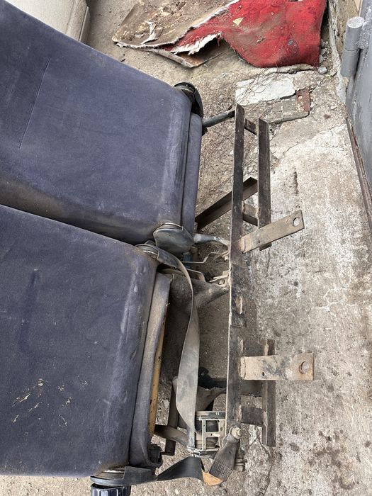 Продам Сиденье 2 шт