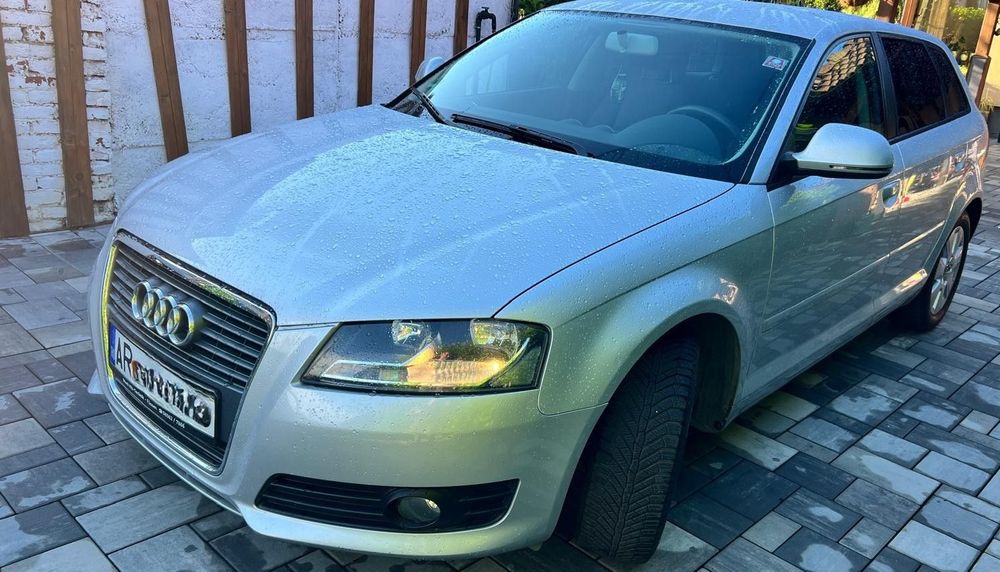 Audi A3 Sportback Audi A3 Sportback (8PA, facelift) 1.6 MPI 102CP – fiabilă, istoric