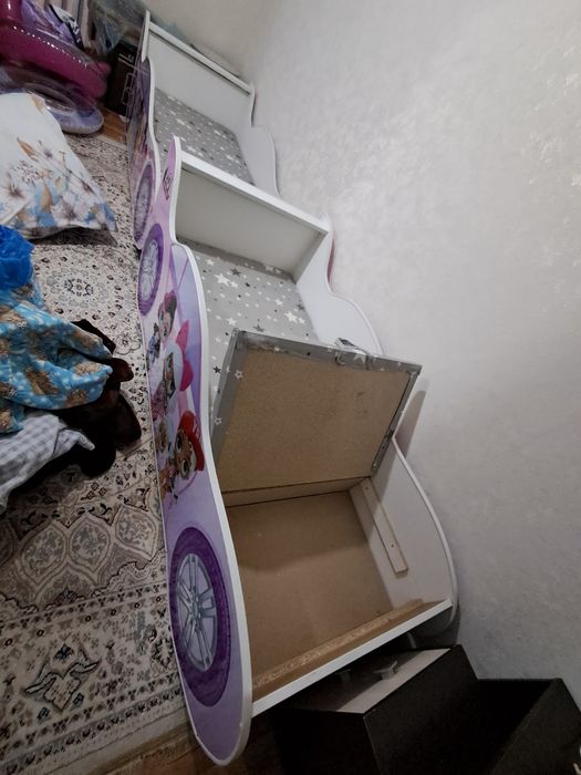 Продам детский кровать для девочек