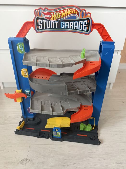 Hot wheels гараж