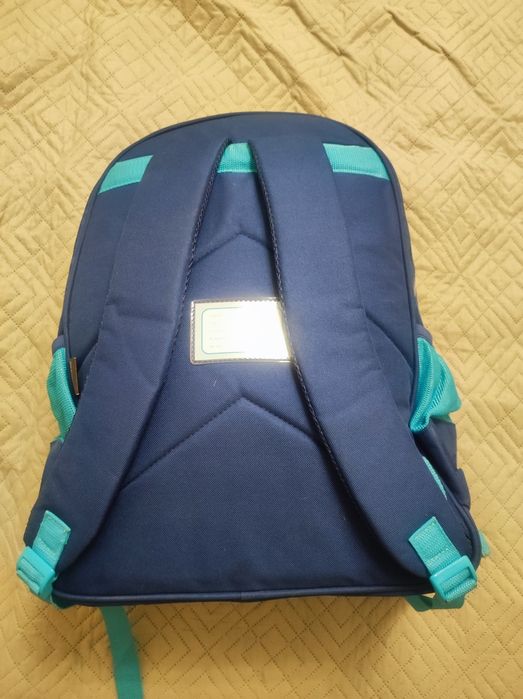 Продам рюкзак школьный