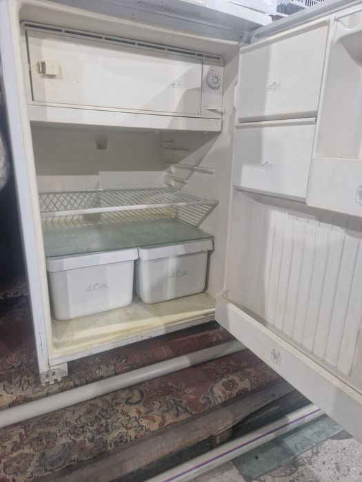 Продам морозильник