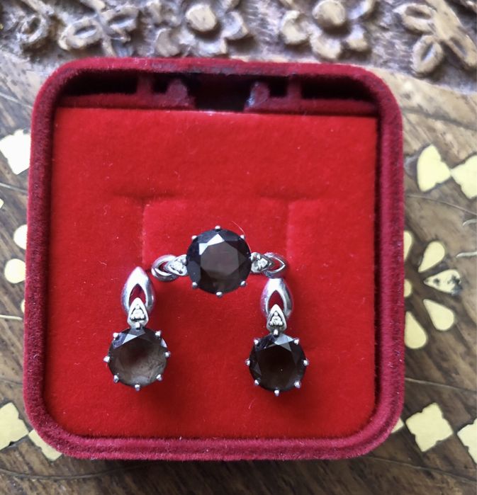 Серебряные комплекты