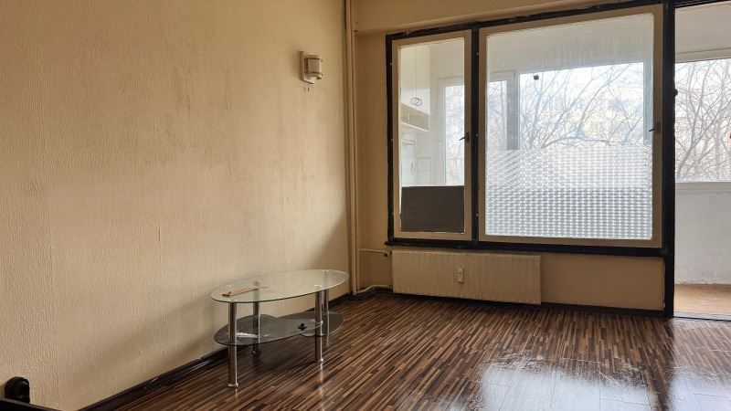 Двустаен апартамент в ж.к. Полигона!