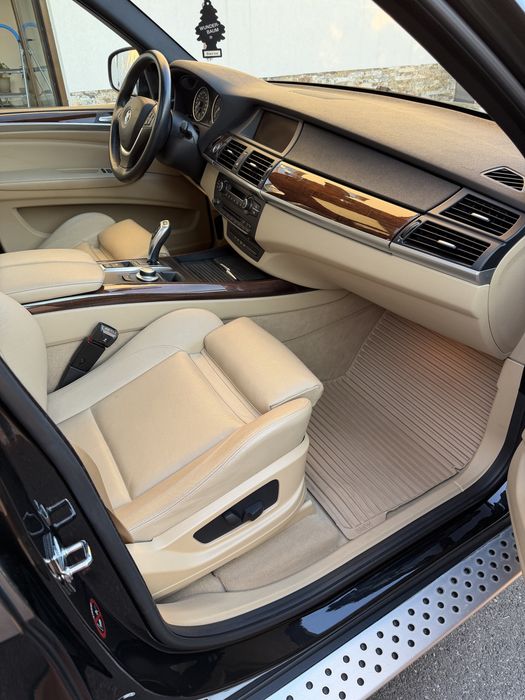 BMW X5 achizitionata de noua primul proprietar atentie 59.000km ofer serie sasiu ,video cu masina si verificare la reprezentanta BMW