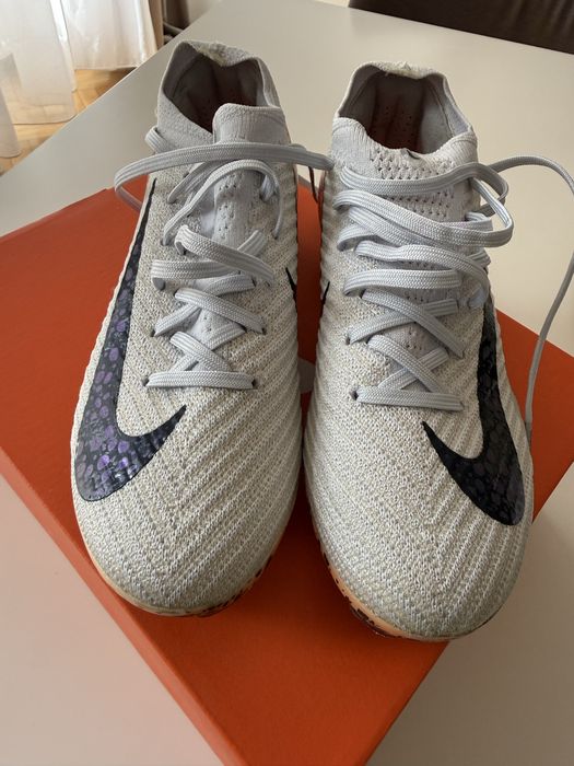 Ghete fotbal nike marime 37