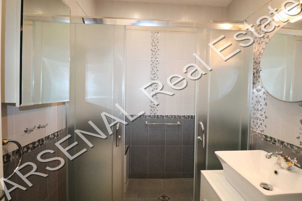 Дава се под наем Тристаен апартамент в София, Лозенец - 112 кв.м за 797.64 € - Снимка #8