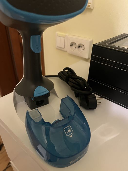 Aparat de calcat Tefal Acces Steam DT7000E0