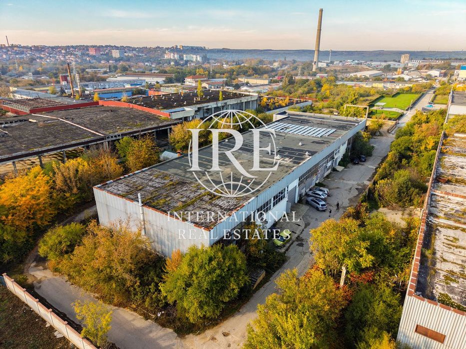 Склад в Добрич-Промишлена зона - Север площ 365 цена 184000