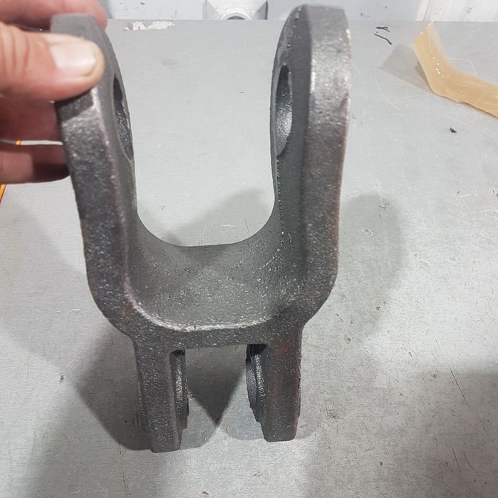Furca H fontă remorcare U650