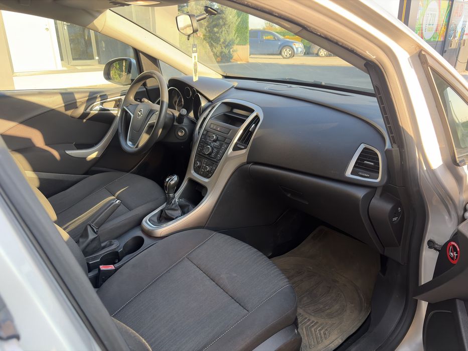 OPEL Astra 2010 — imagine 3