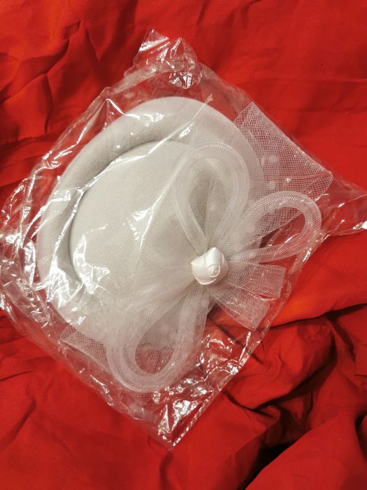 Vând rochie de mireasa și accesorii