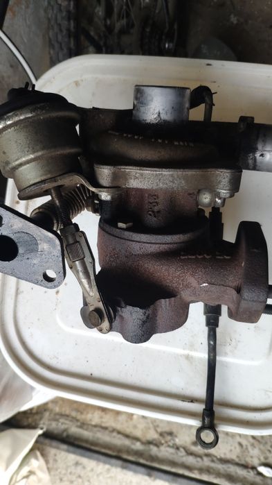 Turbo Renault -1.5  dci- de pe motor cu 160 . 000 km