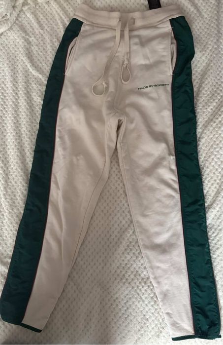 Compleu Made by Society