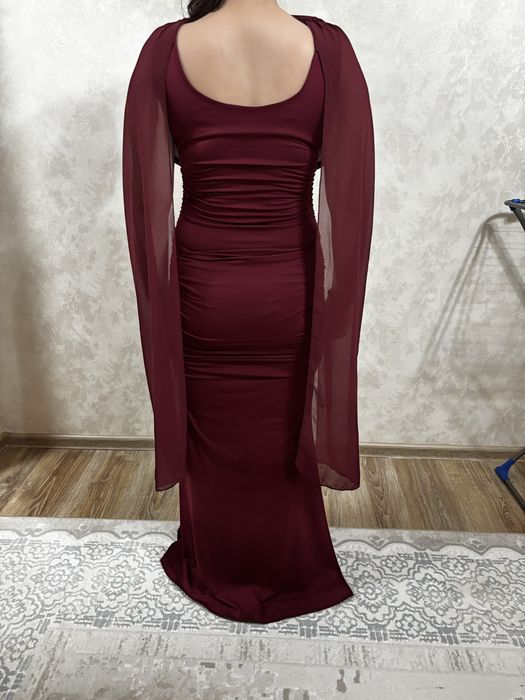 Продам бордовое платье