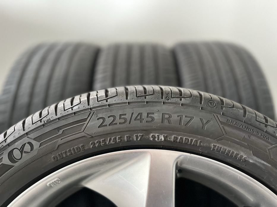 Оригинални джанти 17 цола 5х114,3 за Киа Сийд с летни гуми 225/45/17