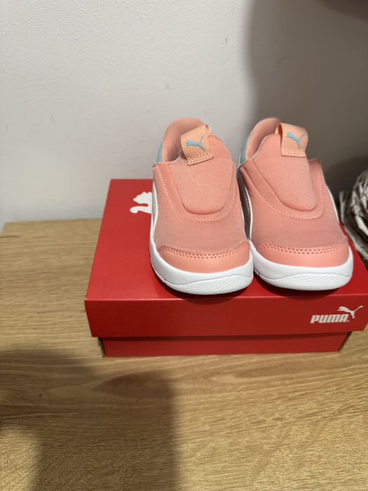 Adidasi Puma de fetite marimea 22