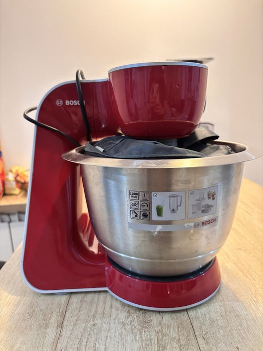 Robot de bucatarie seria 4 Bosch MUM 5