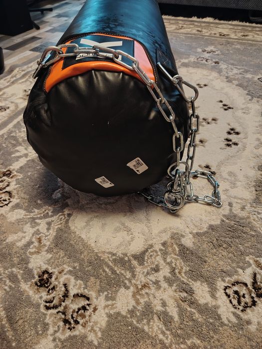 Vând sac de box de 32 kg