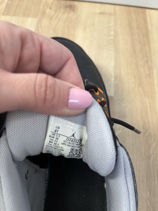 Adidasi Jordan baieti