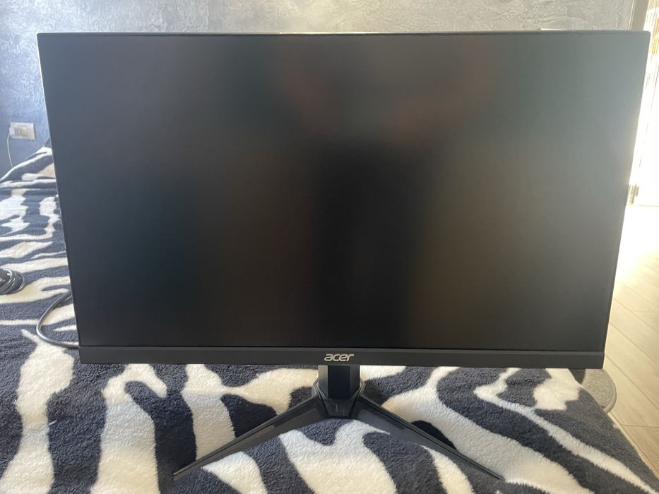 Vand monitor acer folosit de 75 hz 21 inch