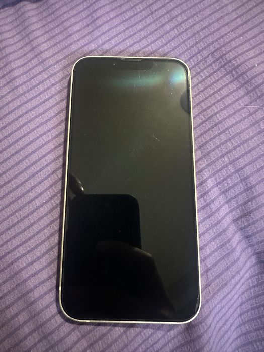 срочно продам айфон 13