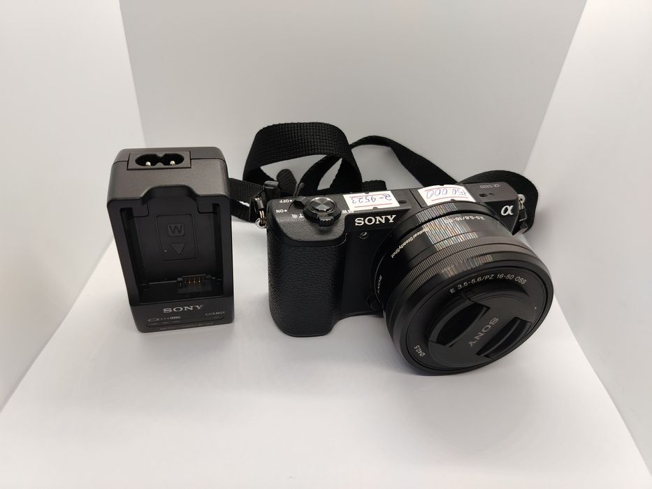 Камера Sony A5100