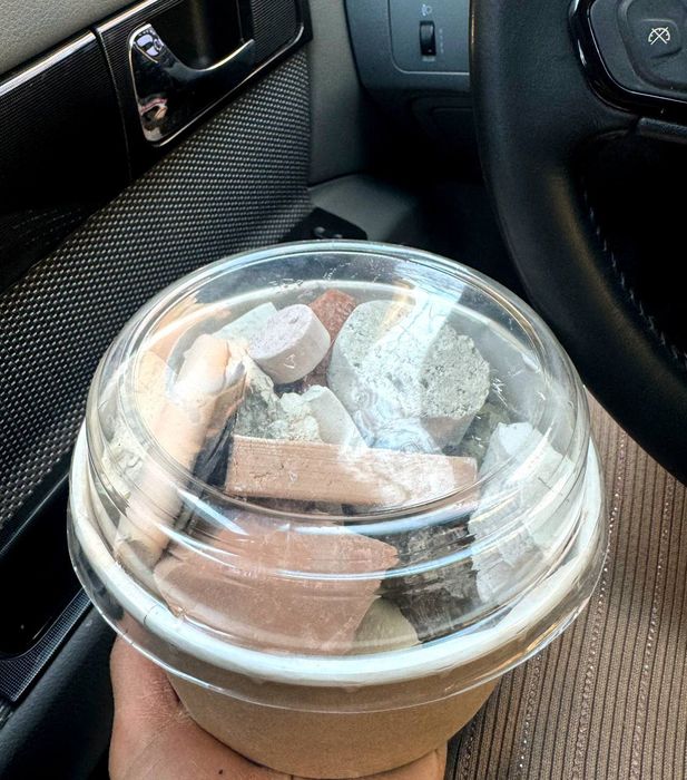 Gilvata glina mel kesak tosh