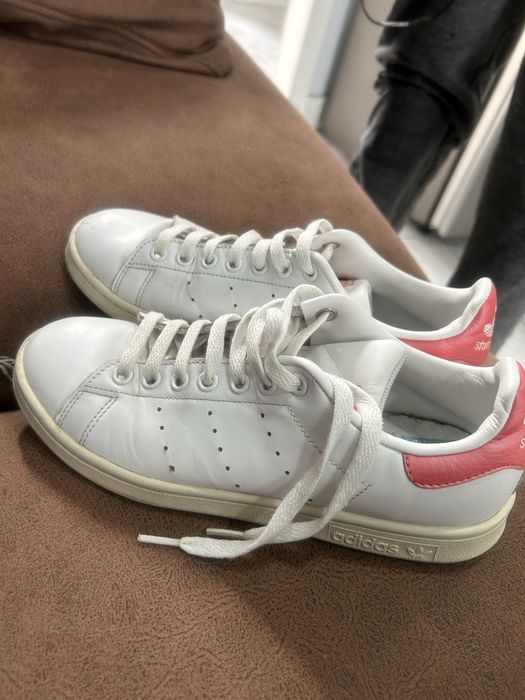 Adidas кроссовки жен оригинал 38