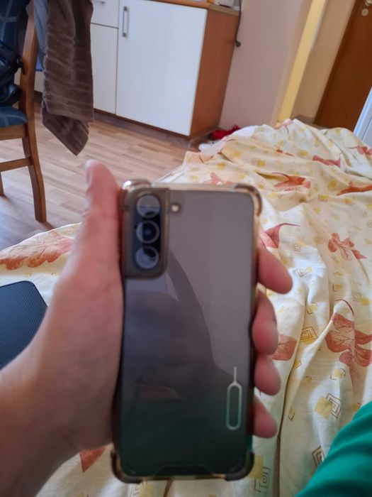 Телефон Samsung galaxy S21