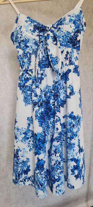 Дамска лятна рокля с флорален десен | Размер S/M/L | Нова | 34 €
