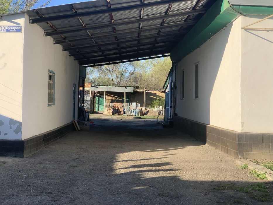 Продам дом в селе Енбек бухарова 32