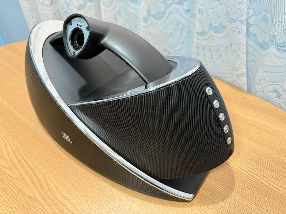 Boxa JBL OnBeat Xtreme-2 woofere + 2 tweetere,bass fantastic-bluetooth,AUX,JBL ce se facea odata !
