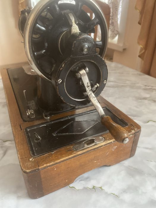 Швейная машинка настольная