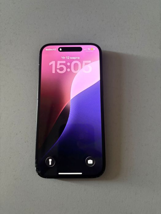 Продам iphone 15 128