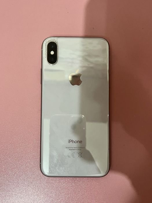 iPhone X, 256GB.