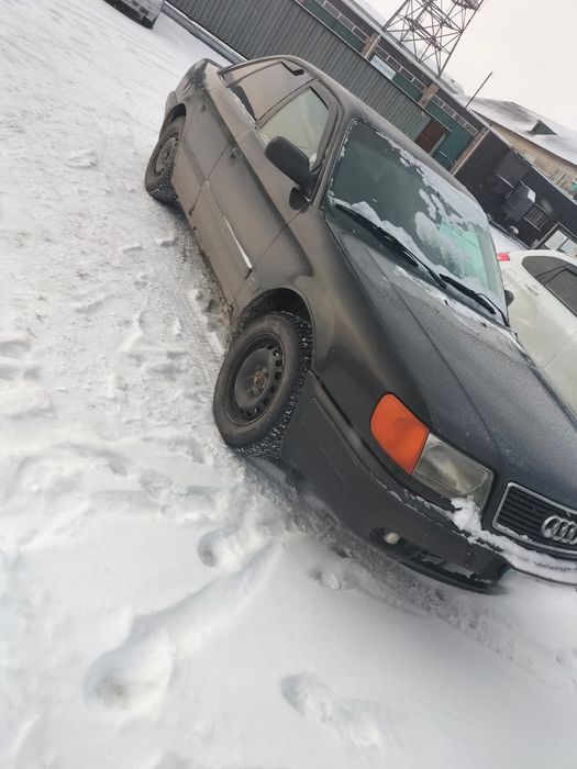 Продам машину ауди 100