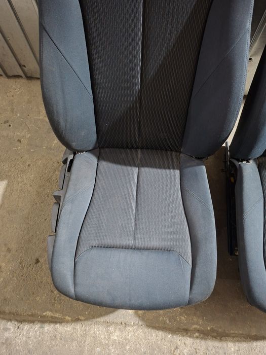 Set scaune fata BMW F30 F31 in stare foarte buna