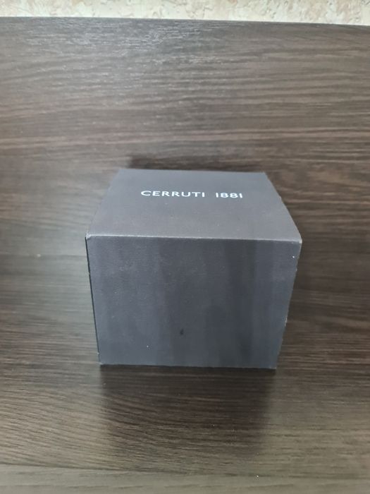 Женские часы оригинал