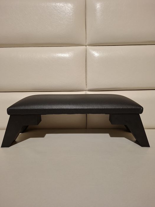 Поставка за маникюр