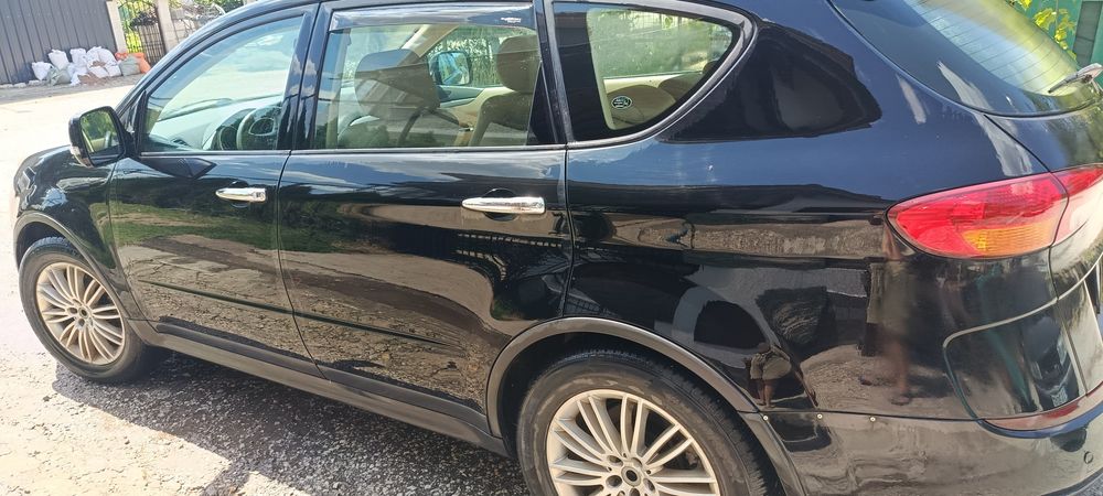 Subaru Tribeka B9 +още един двигател