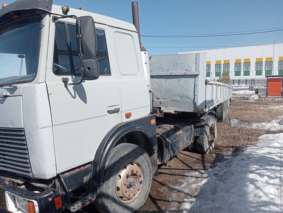 Продам грузовик бортовой