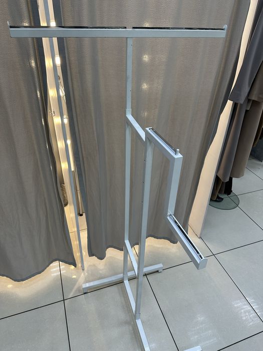 Стойка под одежду