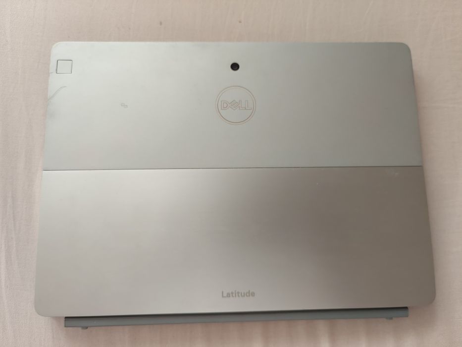 Dell latitude 7210 2in1 i5 10310u, 16gb ram, 256gb, windows 11