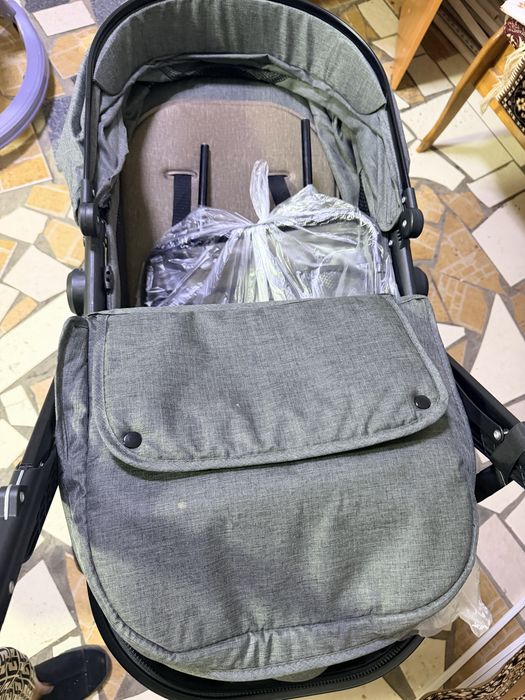 Продам коляску 2 в 1