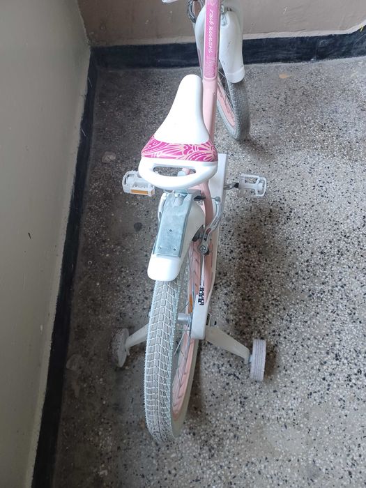 Продавам детско  колело Byox 20